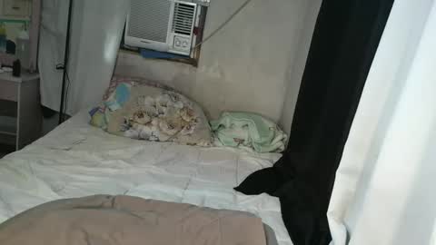 yanie online show from November 2025 07:11:02 AM