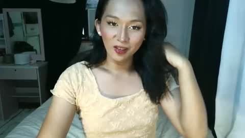 yanie online show from December 2025 01:36:01 AM