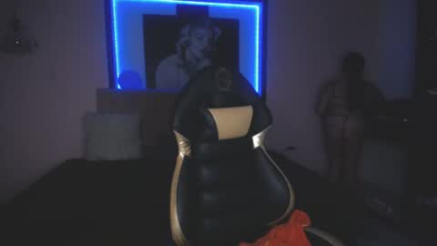 Snapshot of andrea_ramoss_ chatting on October 2025 08:42:01 PM Andrea Ramos online show from October 2025 08:42:01 PM