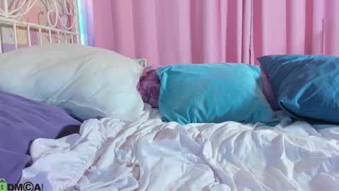 Snapshot of andrea_svel chatting on February 2026 06:22:01 AM Andrea hereGMT7Mon Tue Wen ThFri Sat Su 0300am-0900am. online show from February 2026 06:22:01 AM