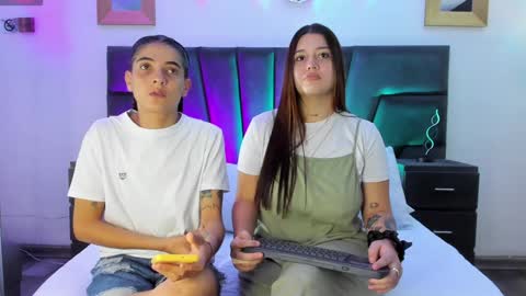 Snapshot of andreaandkarina chatting on January 2025 12:35:01 PM Andrea Karina online show from January 2025 12:35:01 PM