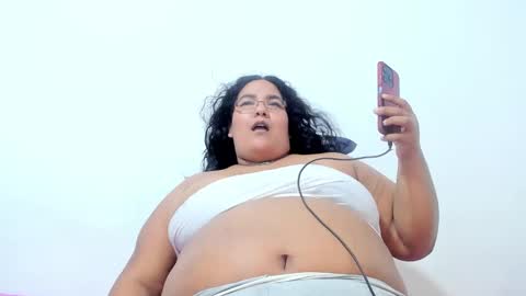 Snapshot of andreabigboobs_ chatting on February 2025 06:11:02 AM andreabigboobs_ online show from February 2025 06:11:02 AM