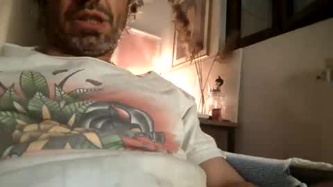 andreajohnson98 online show from April 2026 09:34:01 PM