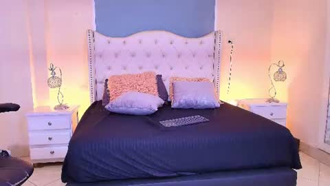 Andreao online show from July 2026 07:06:02 PM