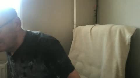 andreass60 online show from November 2025 12:18:02 PM