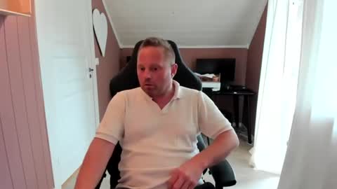 Snapshot of andreast46 chatting on July 2026 06:05:01 PM andreast46 online show from July 2026 06:05:01 PM