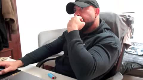 Snapshot of andrecampos87 chatting on December 2025 11:18:01 AM Instagram online show from December 2025 11:18:01 AM