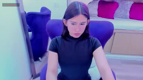 Snapshot of andrecastaneda chatting on December 2025 07:32:01 PM Andre Castaneda online show from December 2025 07:32:01 PM