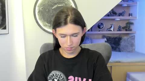 Snapshot of andrecastaneda chatting on February 2026 07:18:01 PM Andre Castaneda online show from February 2026 07:18:01 PM