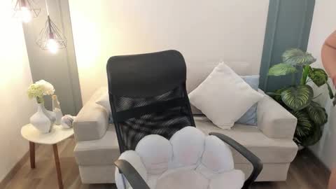 Andre Castaneda online show from March 2026 06:12:02 PM