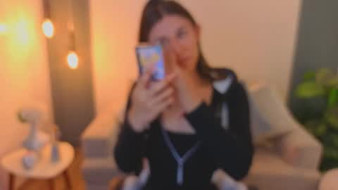 Andre Castaneda online show from April 2026 06:34:01 PM