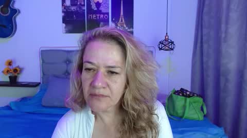 Snapshot of andreea_xx chatting on February 2026 01:41:02 PM andreea_xx online show from February 2026 01:41:02 PM