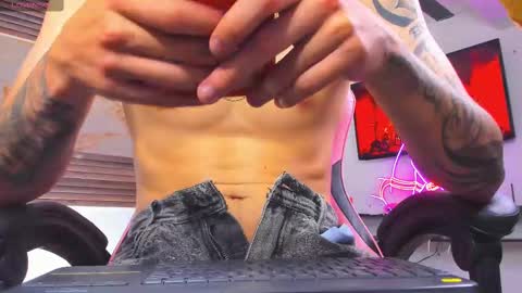 andrees_s online show from September 2025 01:38:01 AM