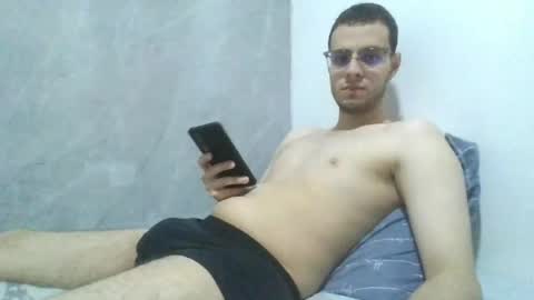 andres129494 online show from April 2026 01:44:01 AM