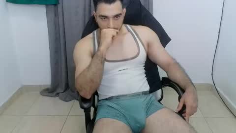 Snapshot of andres180950734 chatting on May 2026 11:27:01 AM andres180950734 online show from May 2026 11:27:01 AM