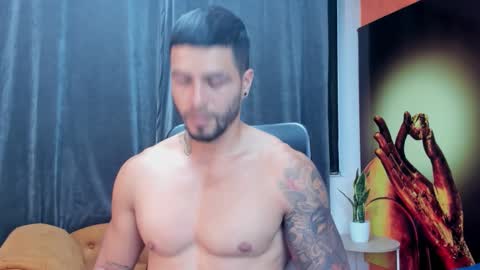 insta andres clark  online show from November 2025 05:59:01 PM