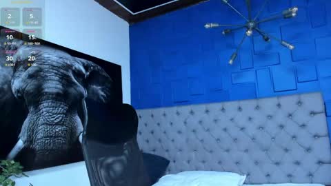 Snapshot of andres_clark chatting on May 2026 04:23:01 PM insta andres clark online show from May 2026 04:23:01 PM