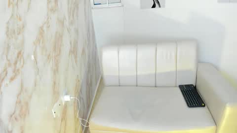 ANDRES  online show from September 2025 04:49:02 AM