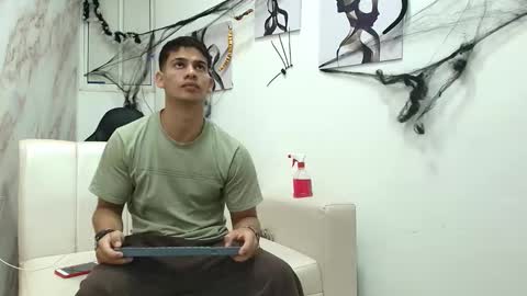 ANDRES  online show from October 2025 04:46:02 AM