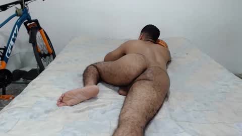 Snapshot of andresfern chatting on April 2026 12:00:02 AM ANDRES online show from April 2026 12:00:02 AM