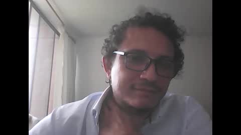 andresfloga online show from April 2026 03:32:01 PM