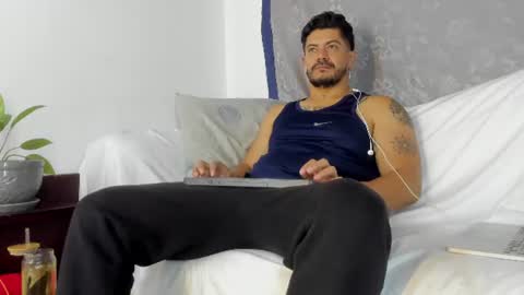 Snapshot of andressmith__ chatting on June 2026 12:03:02 AM Andres online show from June 2026 12:03:02 AM
