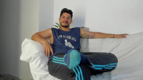 Snapshot of andressmith__ chatting on July 2026 11:44:01 PM Andres online show from July 2026 11:44:01 PM