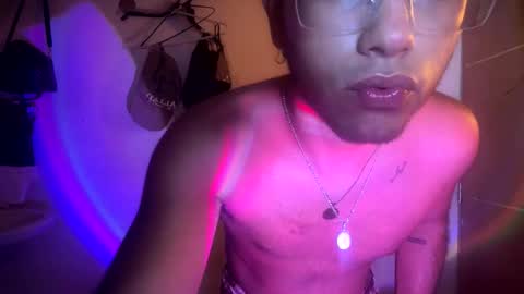 andreswhite_shotoflust online show from May 2026 01:57:01 AM