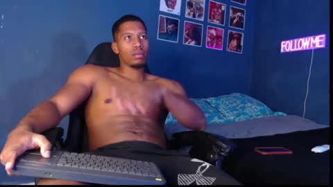 Snapshot of andrew_hoult chatting on December 2024 03:15:02 AM Andrew online show from December 2024 03:15:02 AM