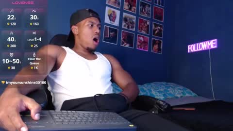 Snapshot of andrew_hoult chatting on December 2024 02:13:02 AM Andrew online show from December 2024 02:13:02 AM