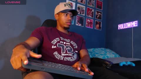 Snapshot of andrew_hoult chatting on December 2024 09:12:02 PM Andrew online show from December 2024 09:12:02 PM