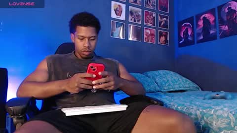 Snapshot of andrew_hoult chatting on October 2025 04:31:02 PM Andrew online show from October 2025 04:31:02 PM