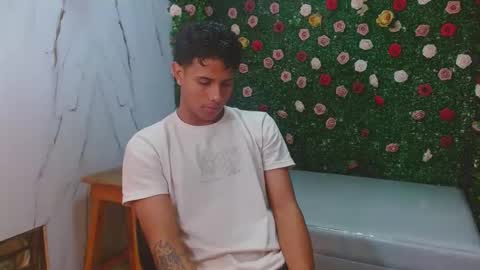 ANDREW online show from January 2026 01:41:02 AM