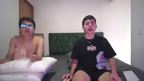 andrew restrepo online show from October 2025 09:14:01 PM