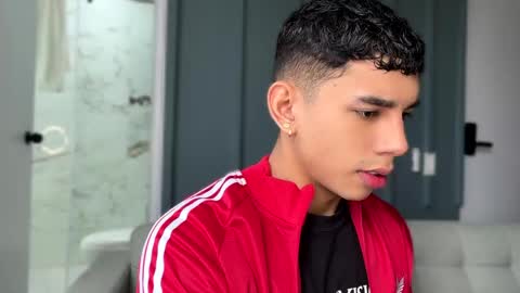 Andrew M. online show from April 2026 04:22:02 PM