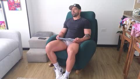 Andrew online show from January 2026 02:42:02 PM