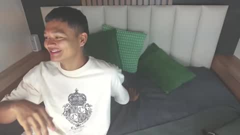 ANDREW KENNOXX online show from February 2026 08:02:01 PM