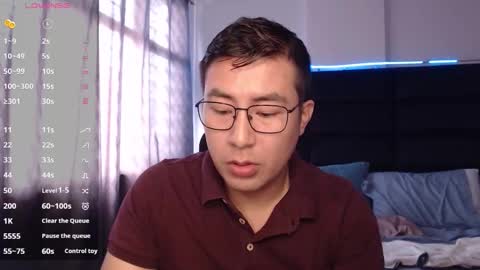 Snapshot of andrewmhilton_ chatting on October 2025 04:03:02 PM andrewmhilton_ online show from October 2025 04:03:02 PM