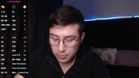 Snapshot of andrewmhilton_ chatting on November 2025 05:40:02 AM andrewmhilton_ online show from November 2025 05:40:02 AM
