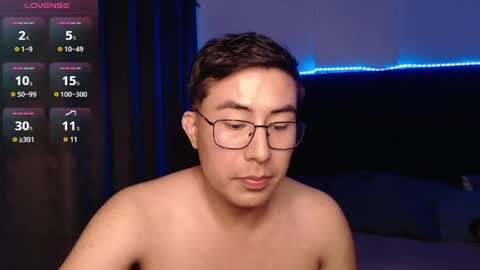 Snapshot of andrewmhilton_ chatting on June 2026 03:23:02 AM andrewmhilton_ online show from June 2026 03:23:02 AM