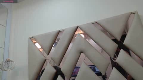 ANDREW online show from January 2025 06:25:01 PM