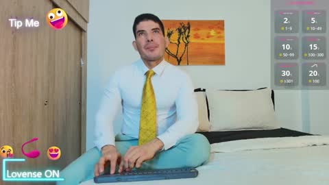 Snapshot of andrewstelee chatting on September 2025 04:46:02 AM andrewstelee online show from September 2025 04:46:02 AM
