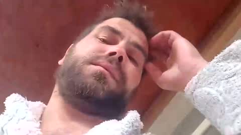 Snapshot of andrey21q chatting on October 2025 01:23:04 PM andrey21q online show from October 2025 01:23:04 PM