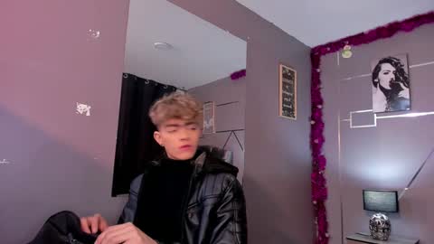      online show from December 2024 02:05:02 PM