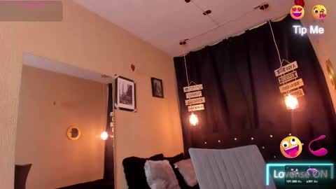      online show from February 2025 07:25:01 PM