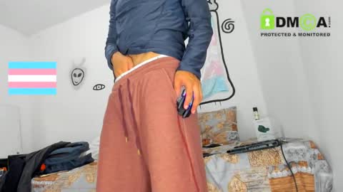 hugeclit  online show from March 2025 11:16:02 PM