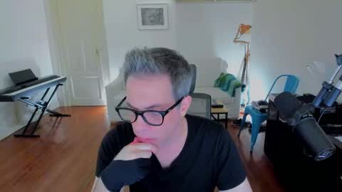 Snapshot of andy0pandi chatting on December 2024 05:06:02 PM Andrew online show from December 2024 05:06:02 PM