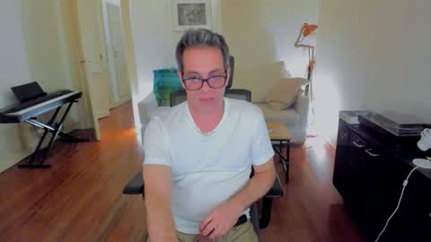 Snapshot of andy0pandi chatting on December 2024 08:34:02 AM Andrew online show from December 2024 08:34:02 AM