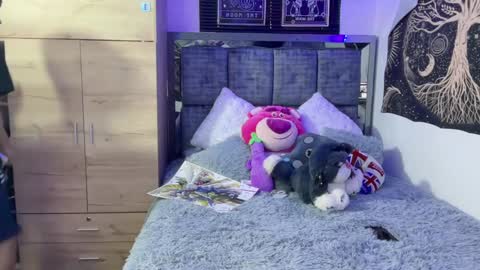 Andy online show from January 2025 12:35:01 PM