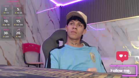 andy_dan1 online show from October 2025 04:11:01 PM